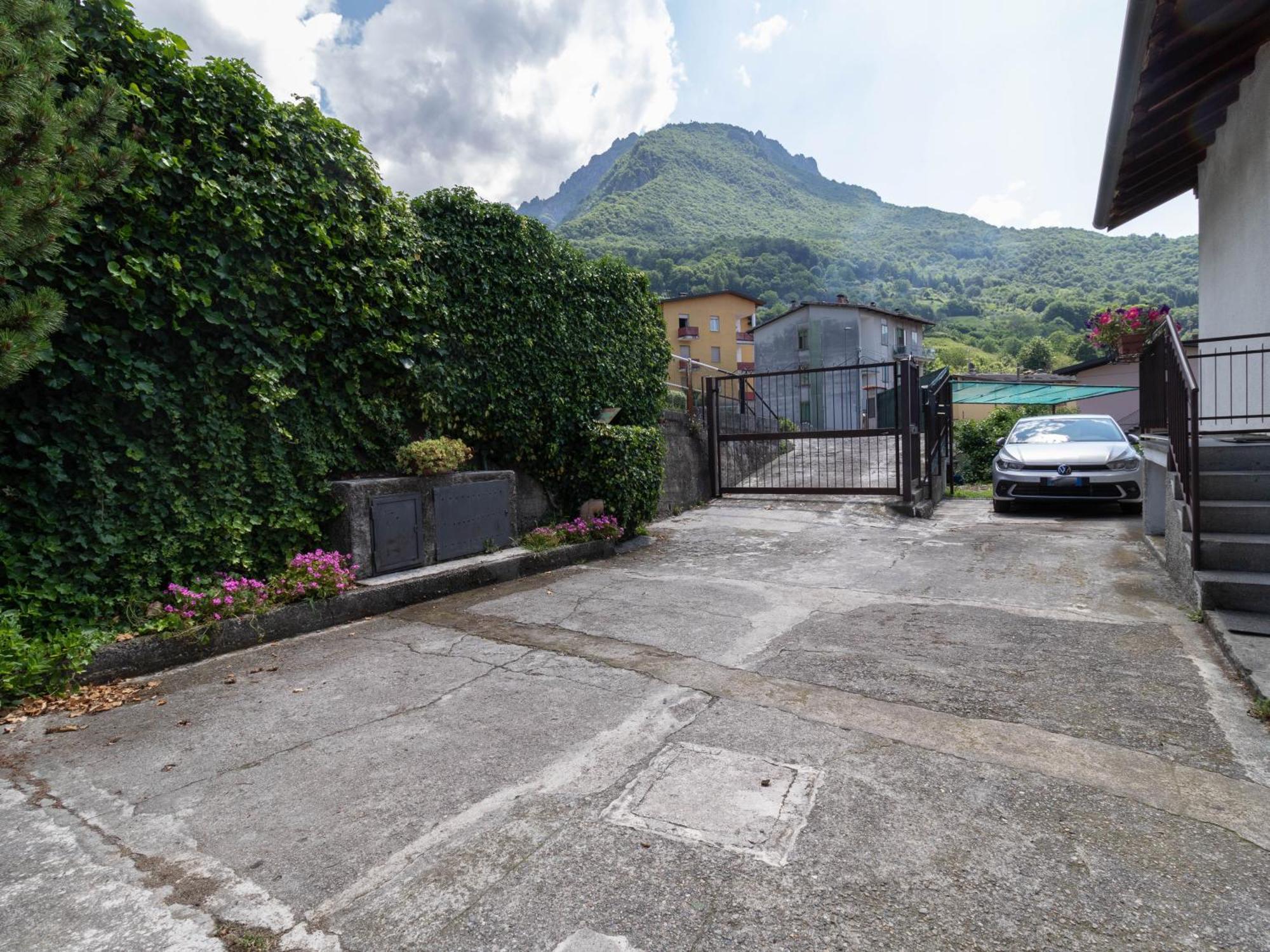 Mamma Ciccia Holiday Home - Mountains & Lake مانديلو ديل لاريو المظهر الخارجي الصورة